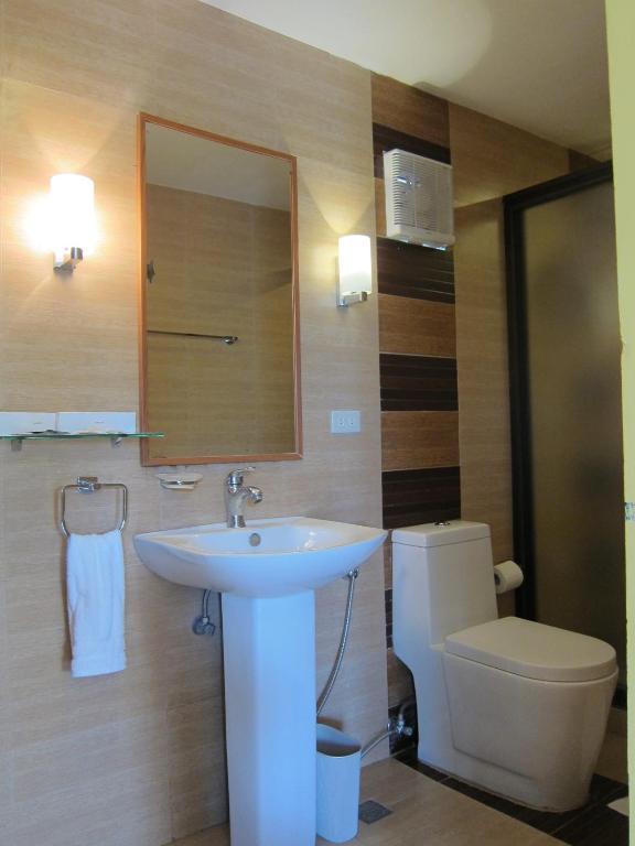 Tugawe Cove Resort Colongcocon Екстер'єр фото