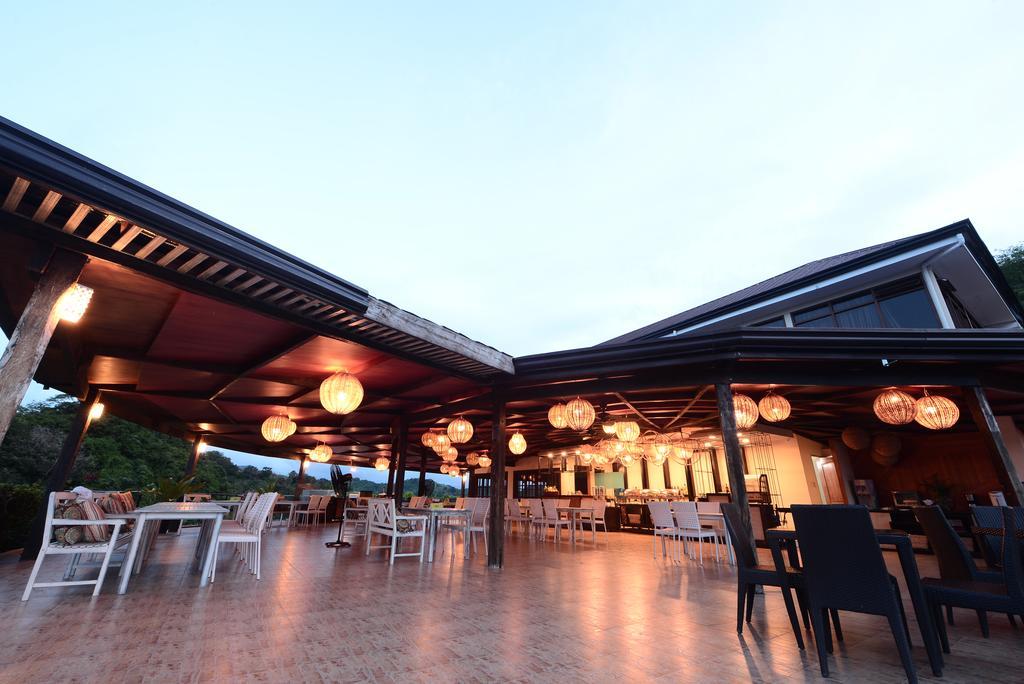 Tugawe Cove Resort Colongcocon Екстер'єр фото