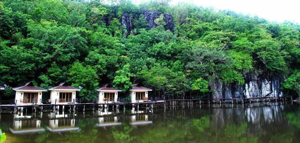 Tugawe Cove Resort Colongcocon Екстер'єр фото